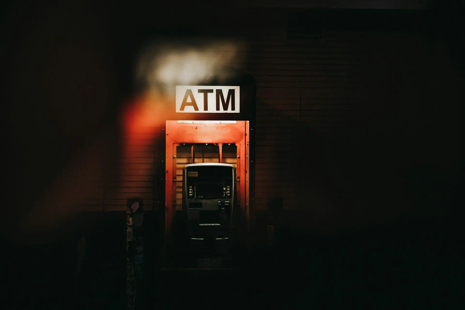 پایداری برق دستگاه‌های ATM